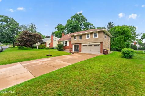 1042 Manas Drive Schenectady NY 12303