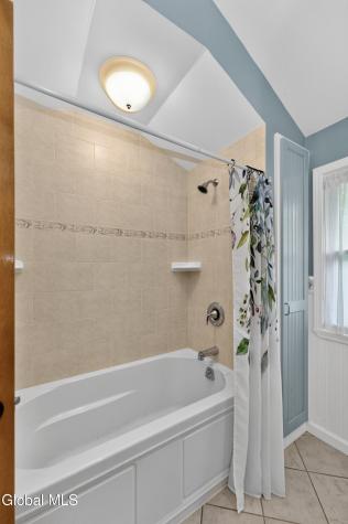 1042 Manas Drive Schenectady NY 12303