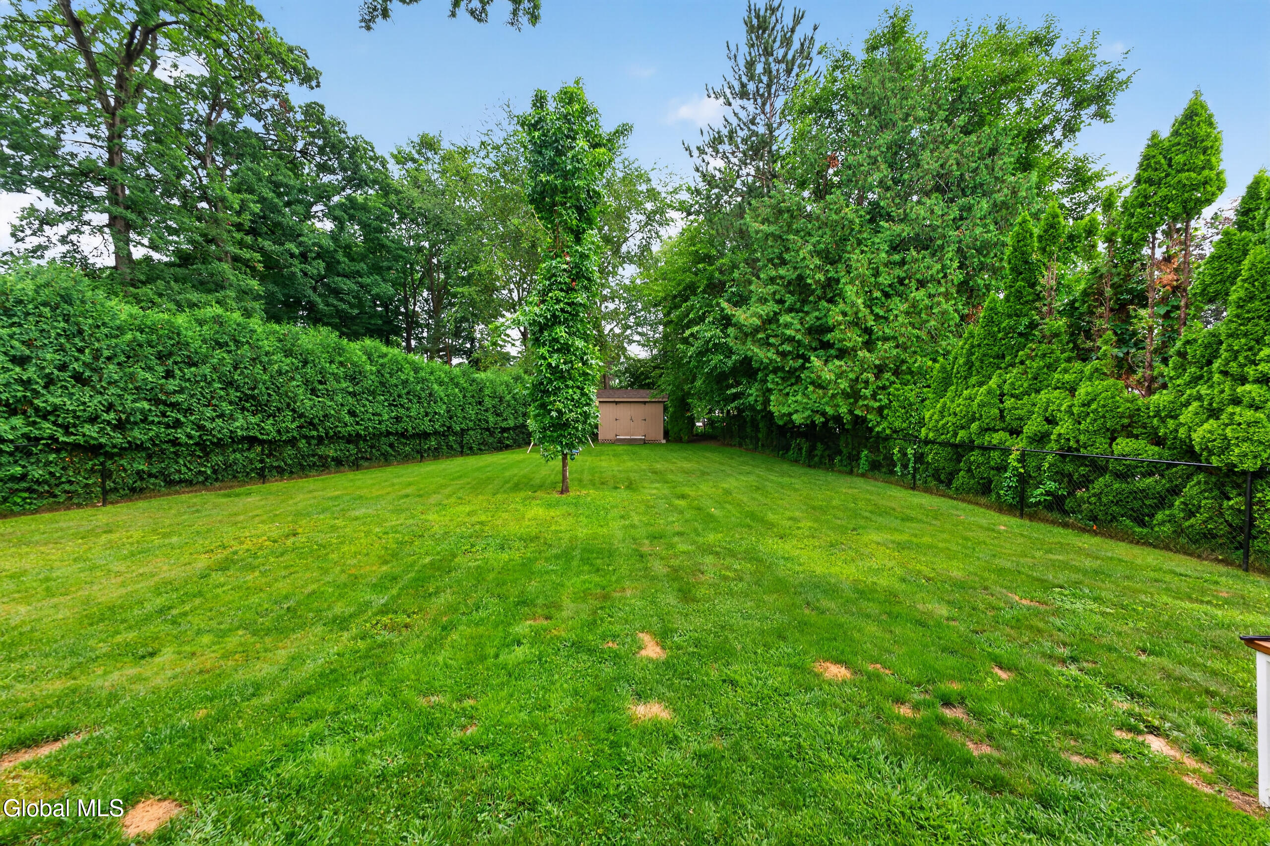 1042 Manas Drive Schenectady NY 12303