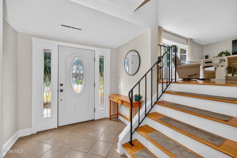 1042 Manas Drive Schenectady NY 12303