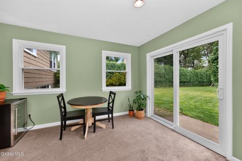 1042 Manas Drive Schenectady NY 12303