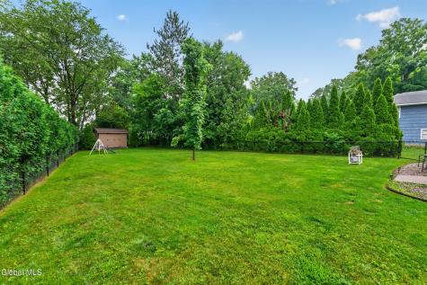 1042 Manas Drive Schenectady NY 12303