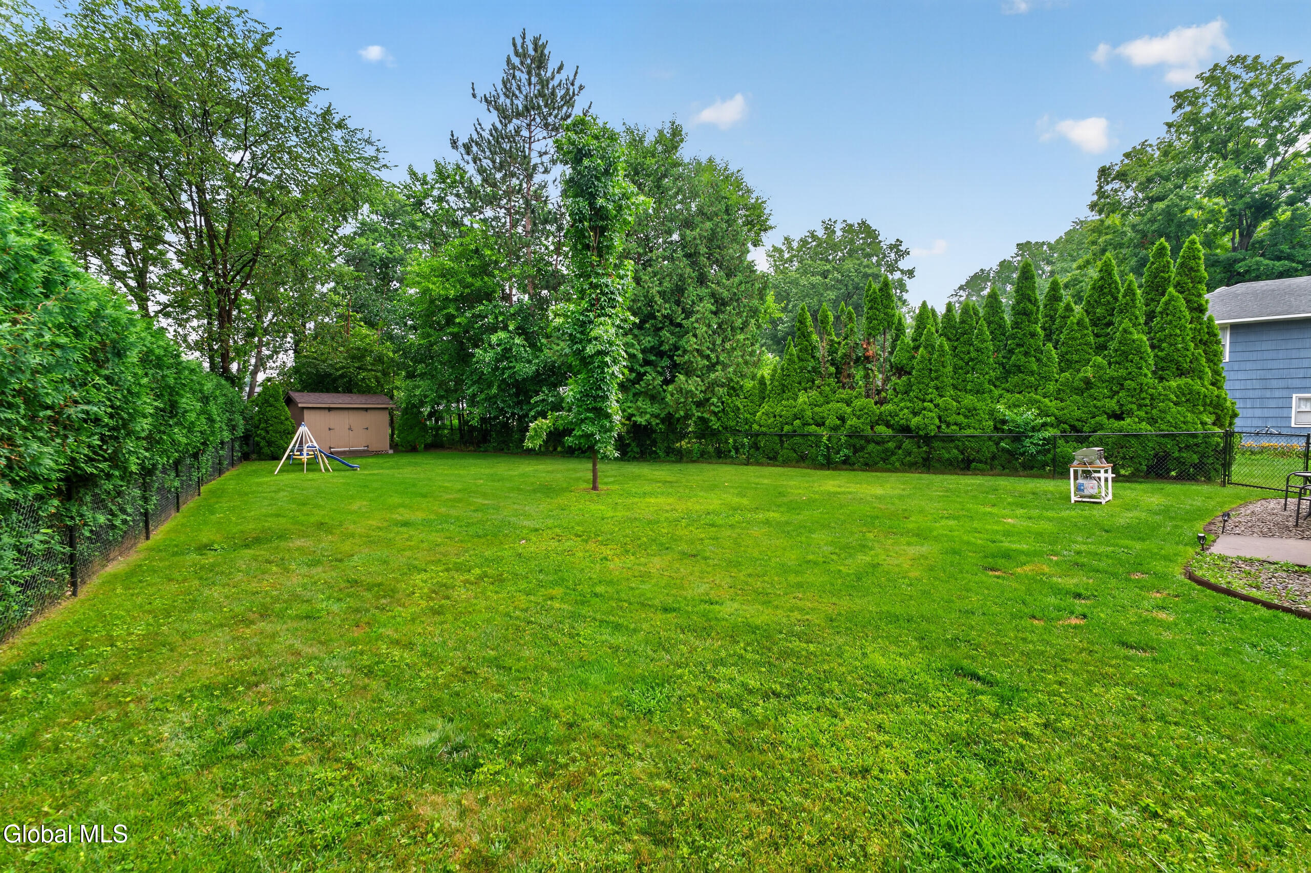 1042 Manas Drive Schenectady NY 12303