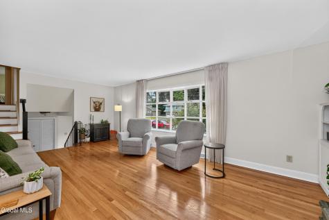 1042 Manas Drive Schenectady NY 12303