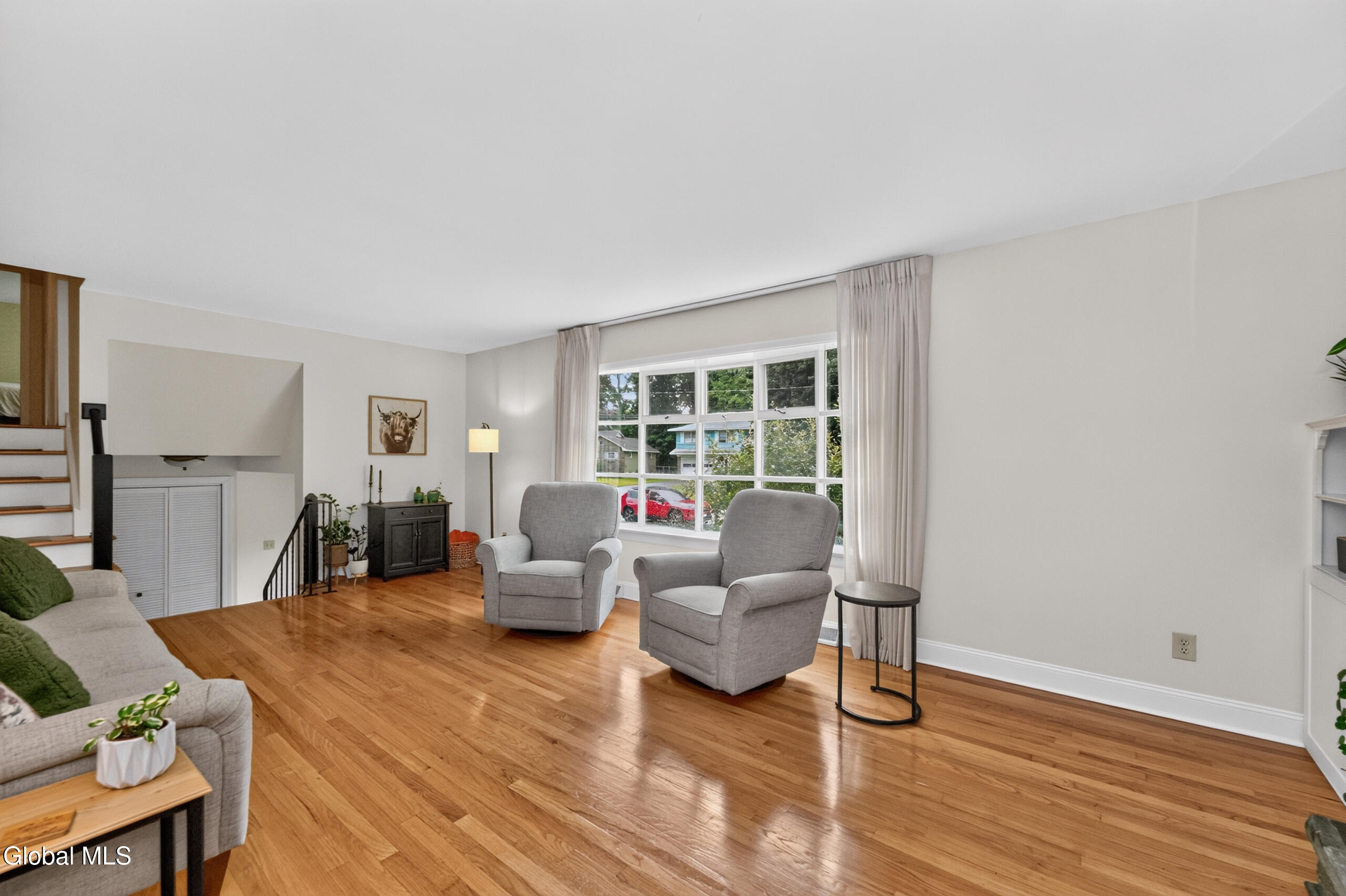 1042 Manas Drive Schenectady NY 12303