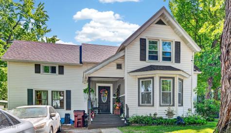 33 Clyde Street Gloversville NY 12078