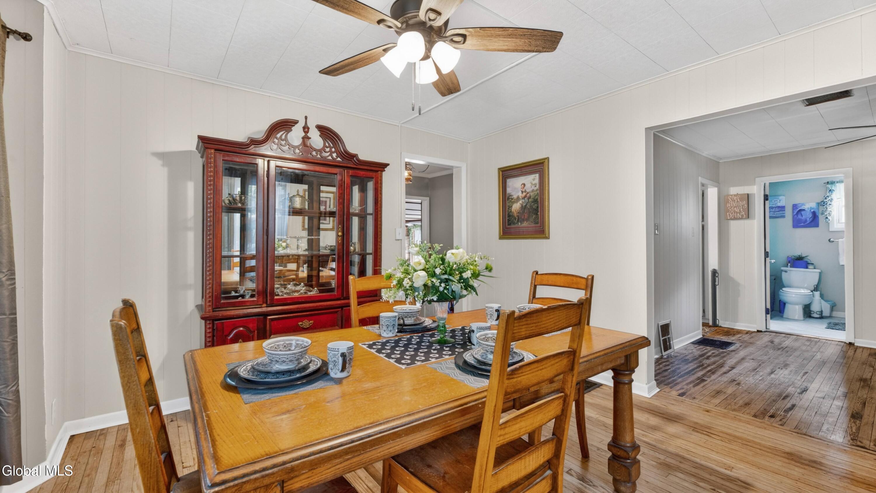 33 Clyde Street Gloversville NY 12078