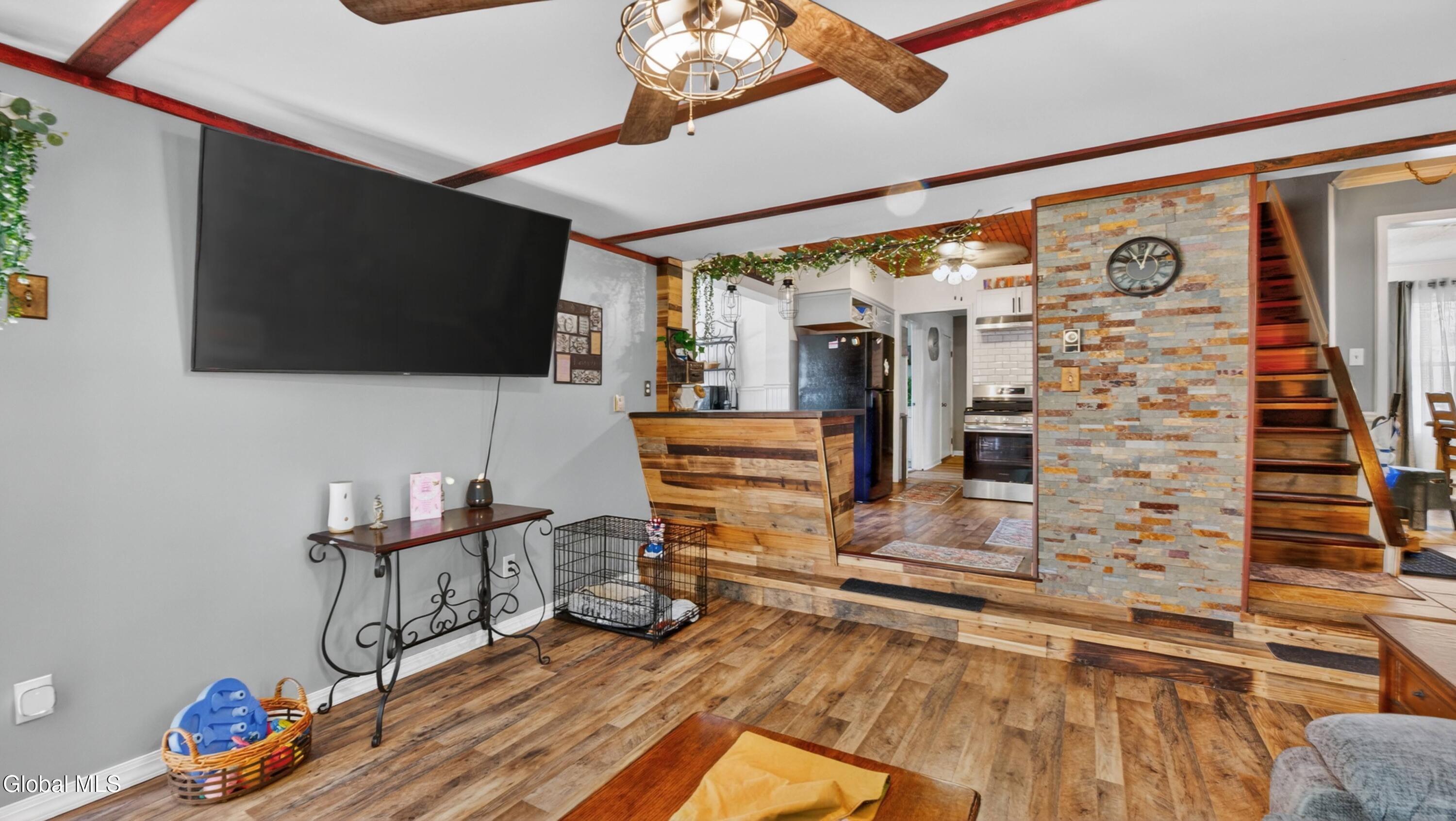 33 Clyde Street Gloversville NY 12078