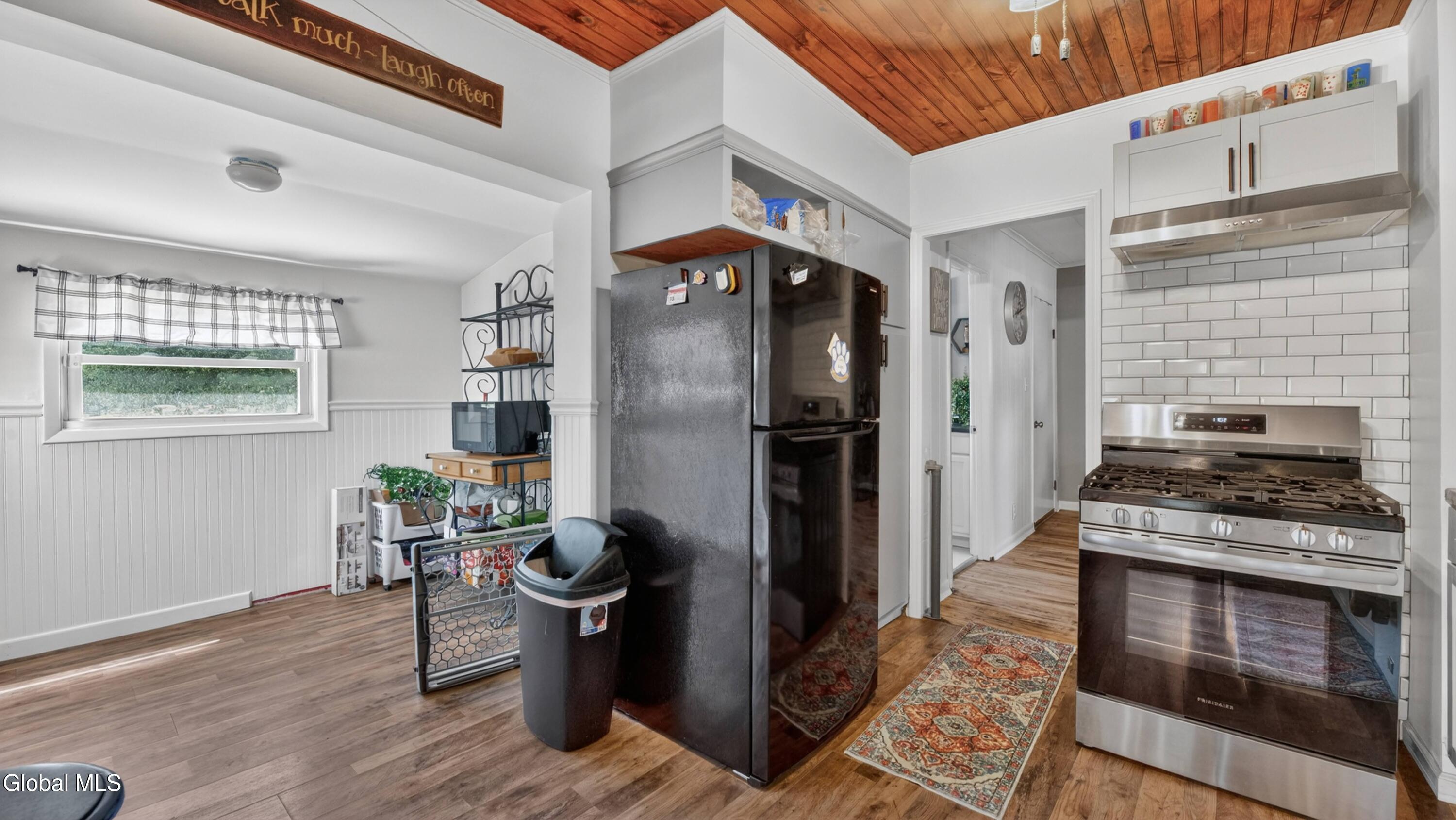 33 Clyde Street Gloversville NY 12078