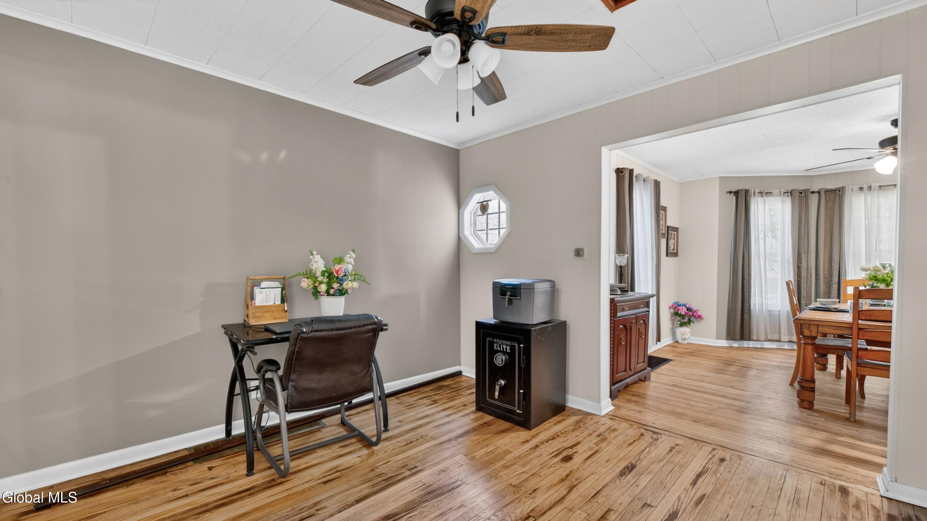 33 Clyde Street Gloversville NY 12078