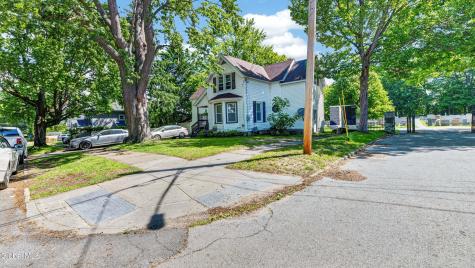 33 Clyde Street Gloversville NY 12078