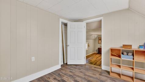 33 Clyde Street Gloversville NY 12078