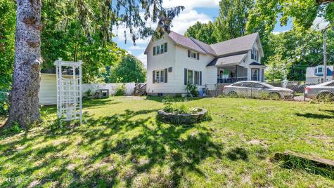 33 Clyde Street Gloversville NY 12078
