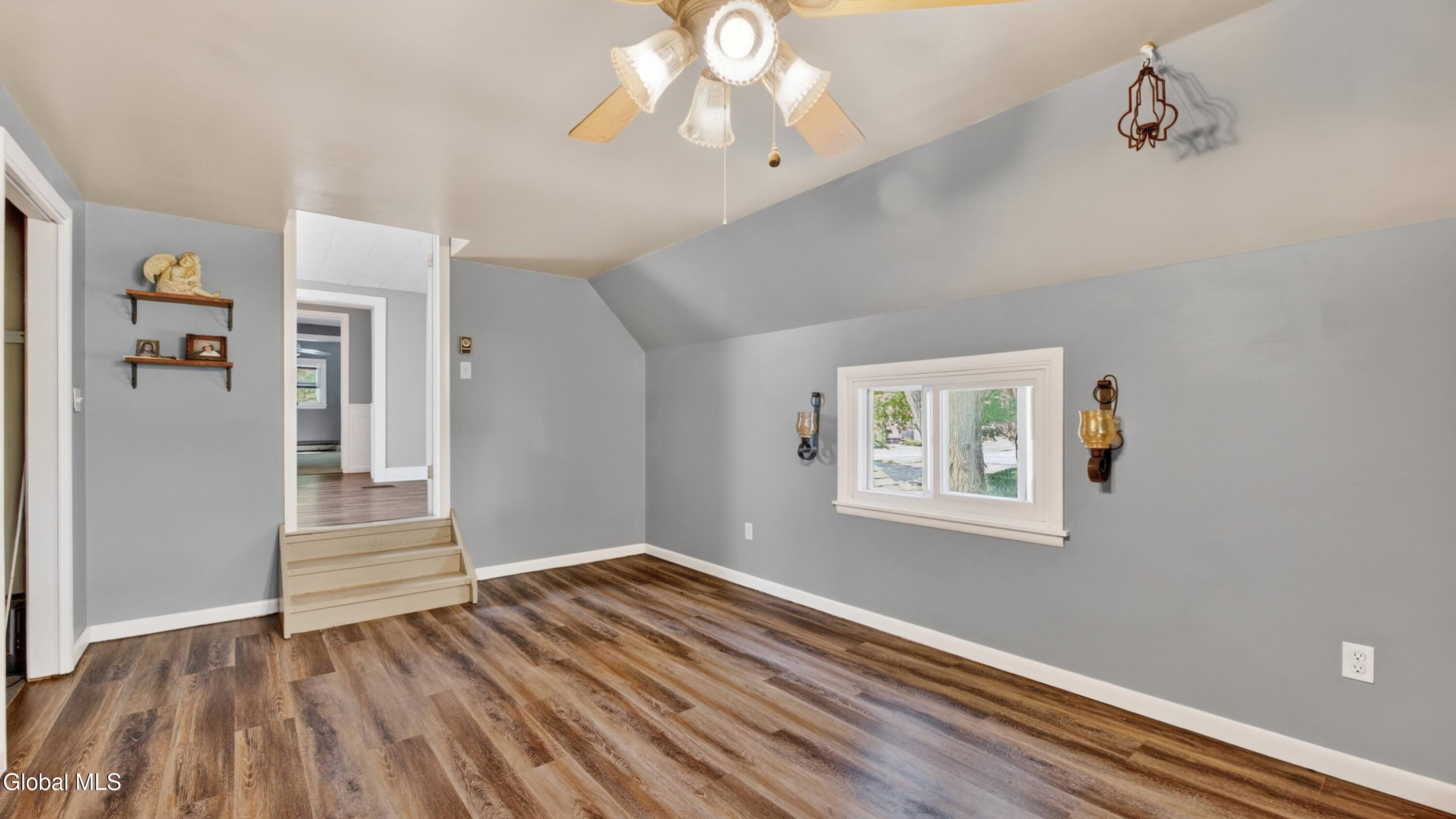 33 Clyde Street Gloversville NY 12078