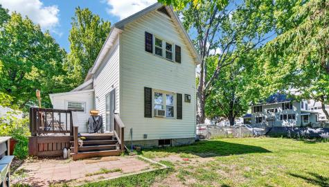 33 Clyde Street Gloversville NY 12078