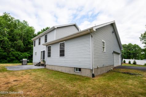 1 Verrazano Way Clifton Park NY 12065