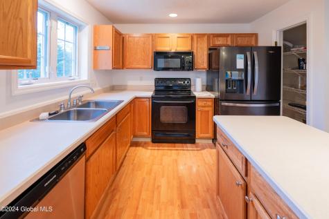 1 Verrazano Way Clifton Park NY 12065