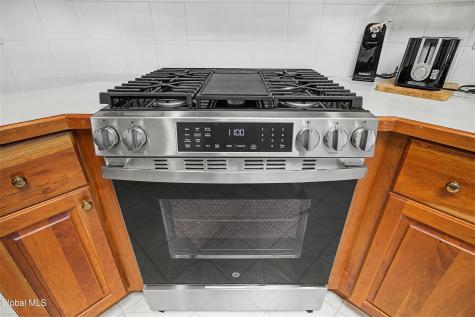 2410 Parkville Place Niskayuna NY 12309