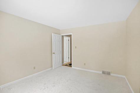 2410 Parkville Place Niskayuna NY 12309