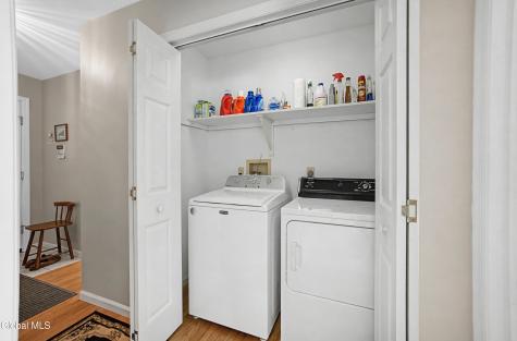 2410 Parkville Place Niskayuna NY 12309