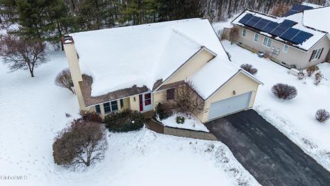 2410 Parkville Place Niskayuna NY 12309