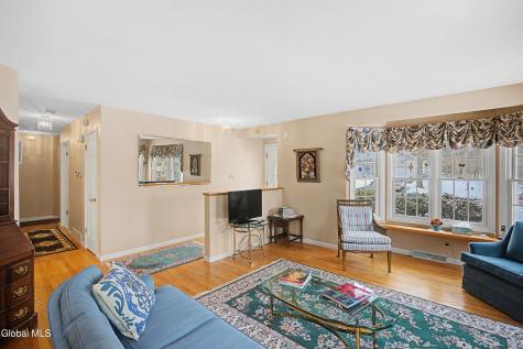 2410 Parkville Place Niskayuna NY 12309