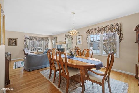 2410 Parkville Place Niskayuna NY 12309