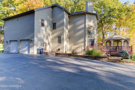 1 Shetland Green Clifton Park NY 12065