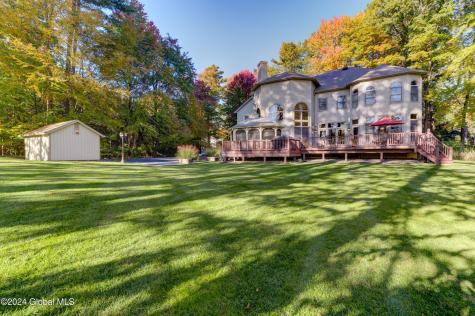 1 Shetland Green Clifton Park NY 12065