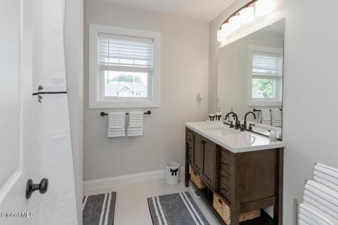35 Chloes Way Saratoga Springs NY 12866