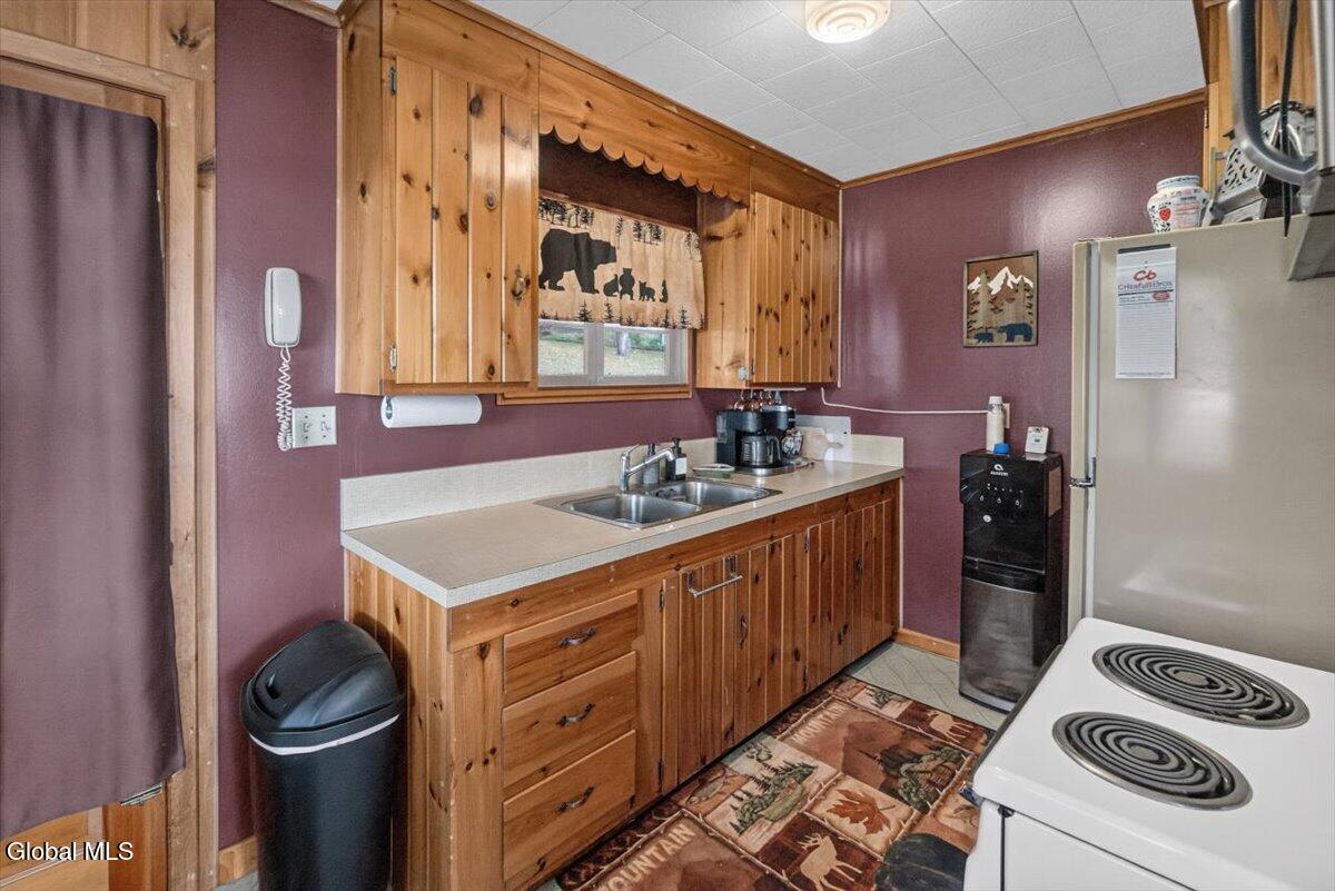 680 S Shore Road Edinburg NY 12134