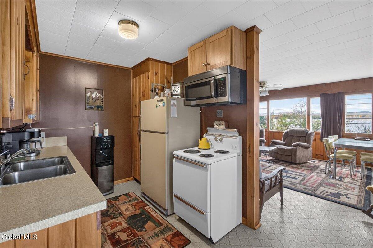 680 S Shore Road Edinburg NY 12134