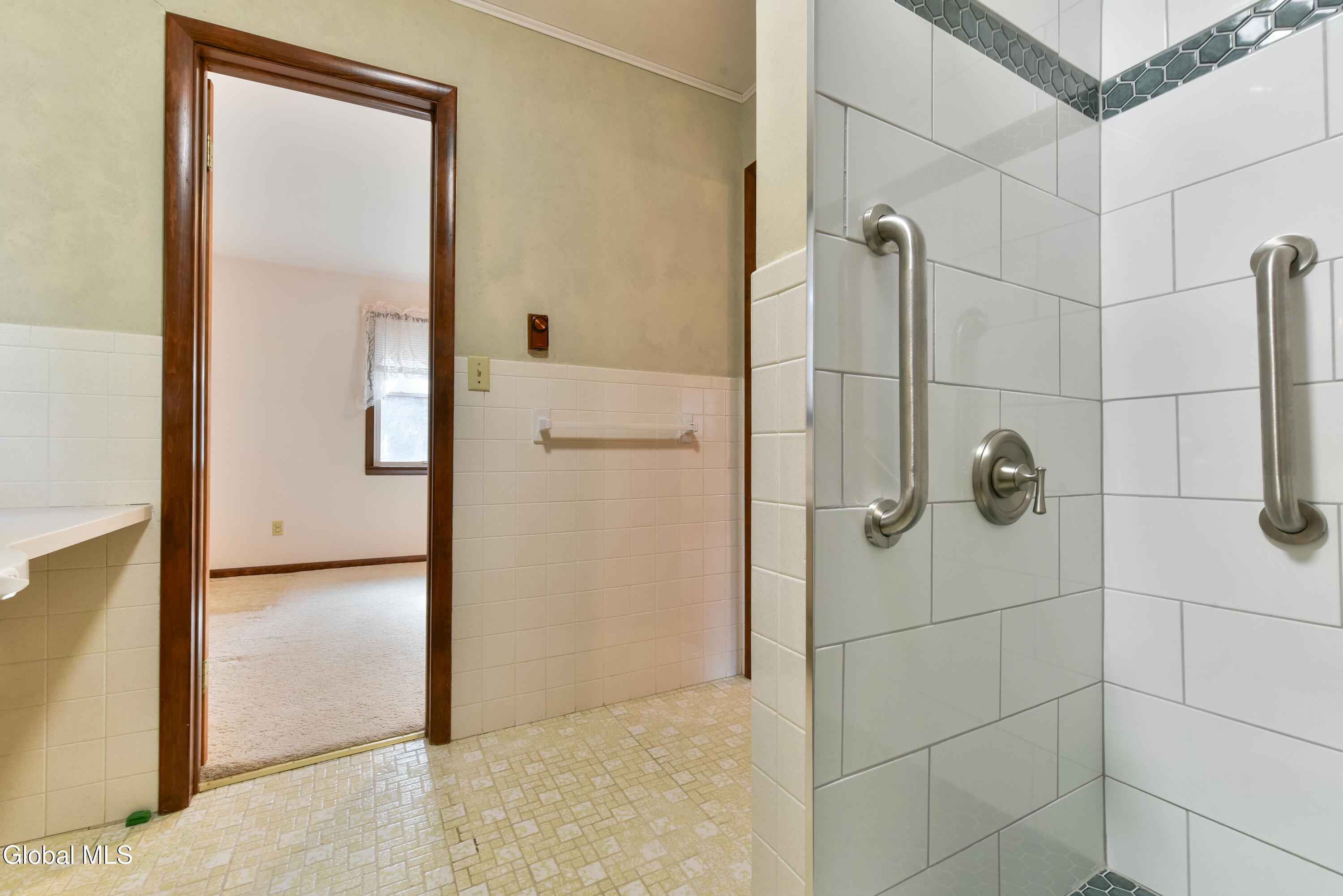 16 Delma Lane Averill Park NY 12018