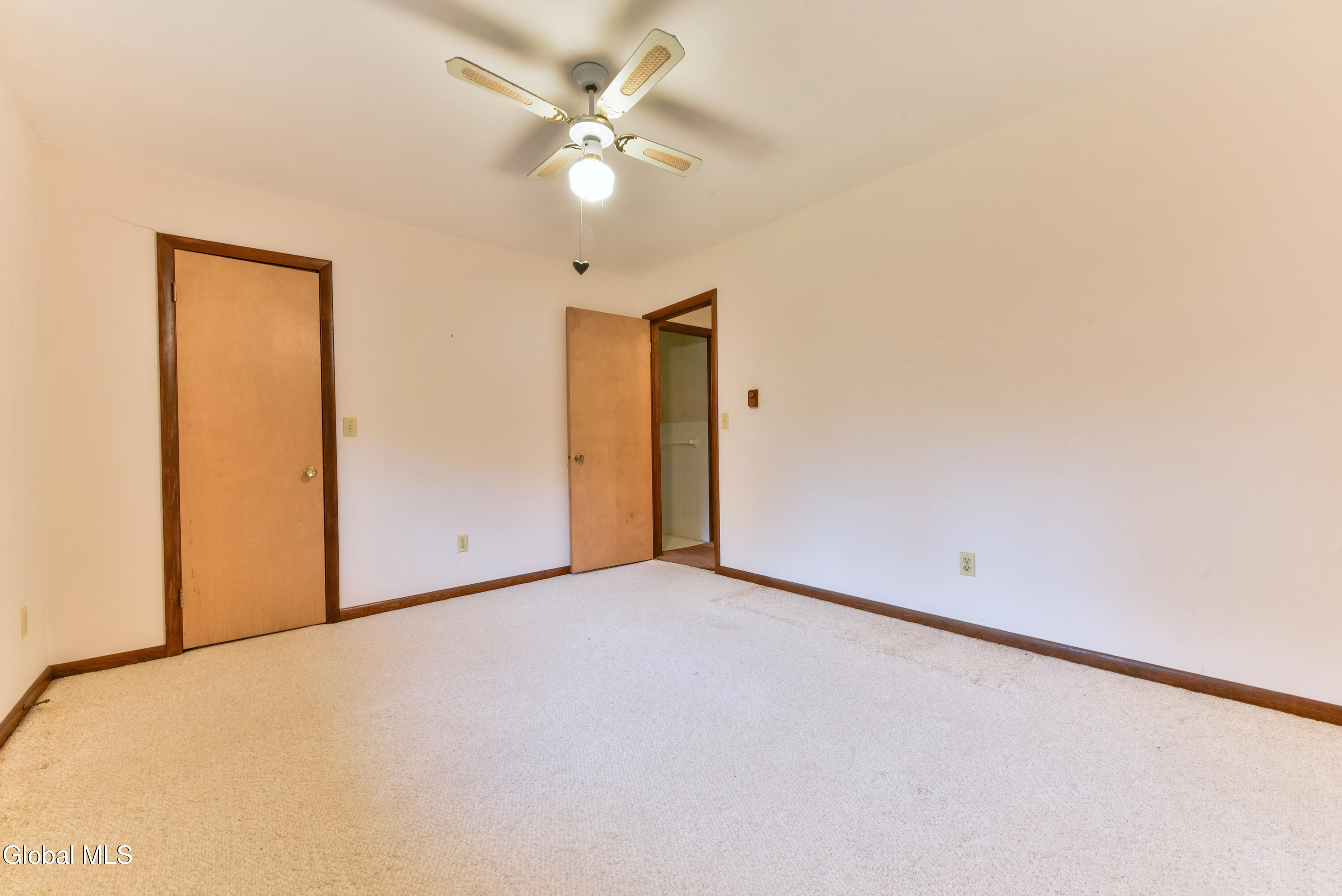 16 Delma Lane Averill Park NY 12018