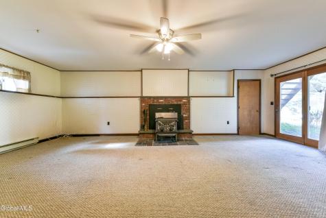 16 Delma Lane Averill Park NY 12018