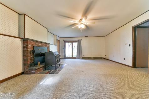 16 Delma Lane Averill Park NY 12018