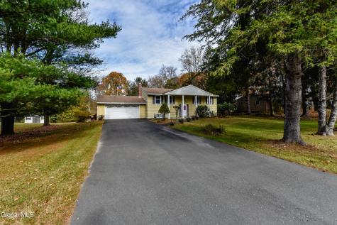 16 Delma Lane Averill Park NY 12018