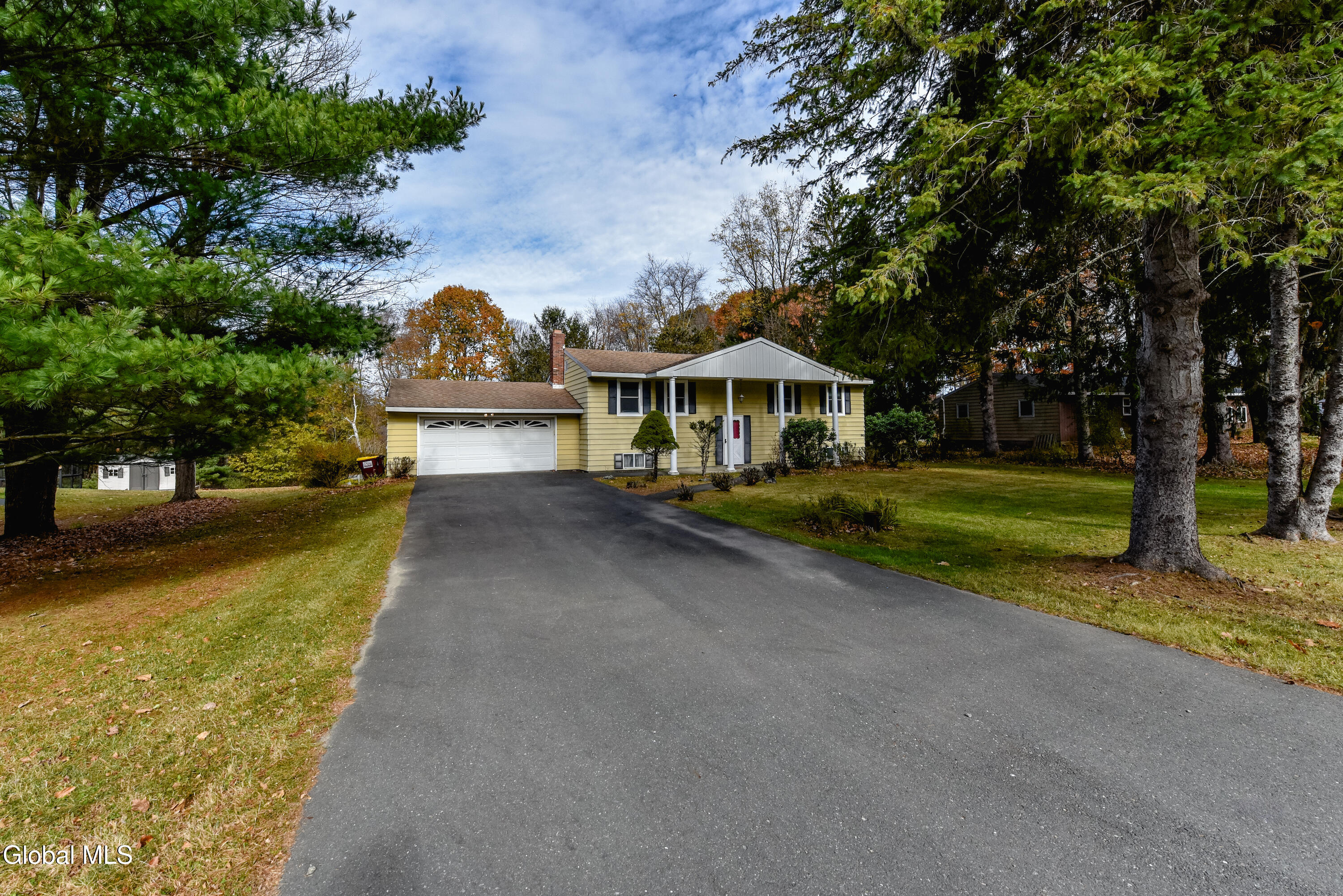 16 Delma Lane Averill Park NY 12018