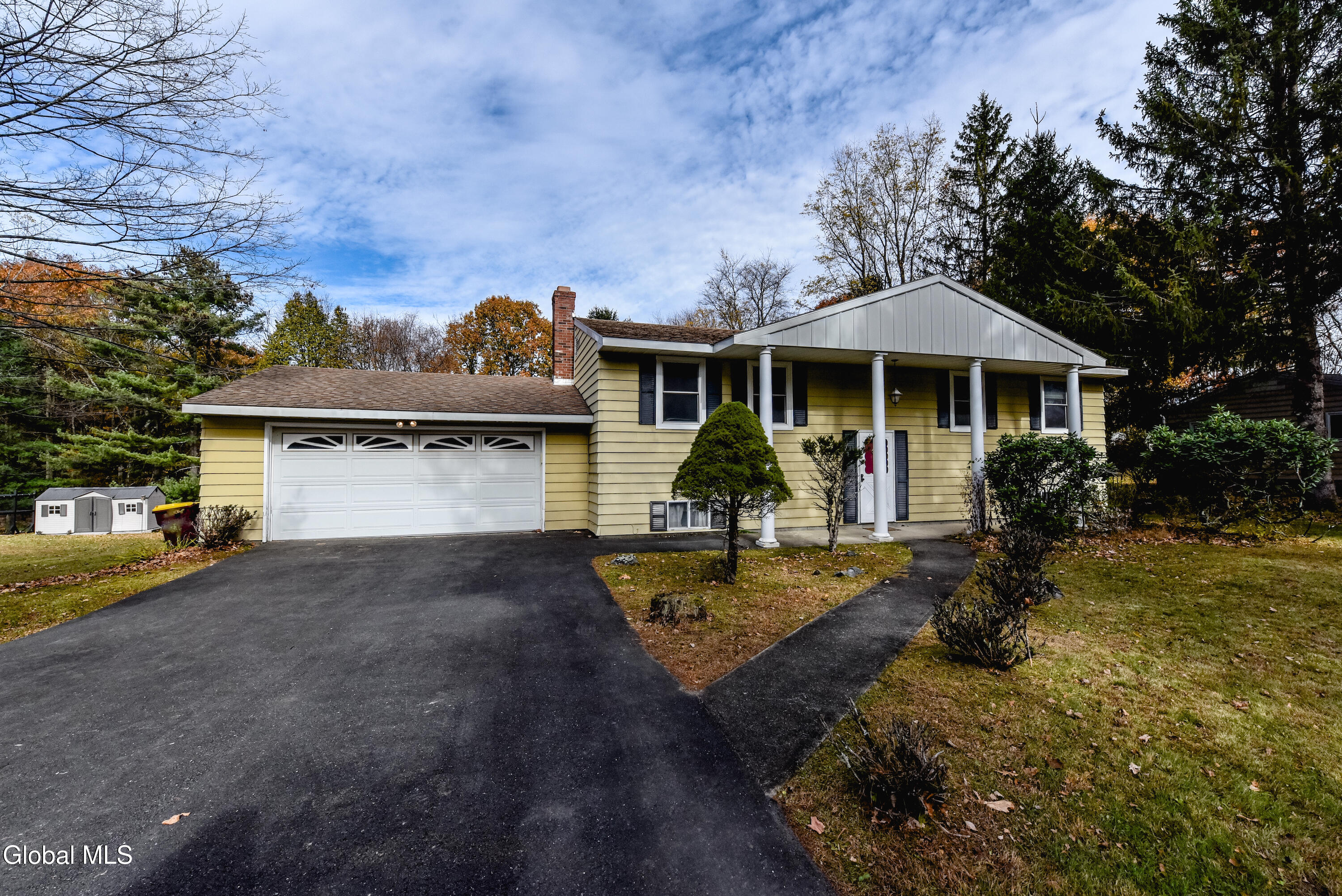 16 Delma Lane Averill Park NY 12018