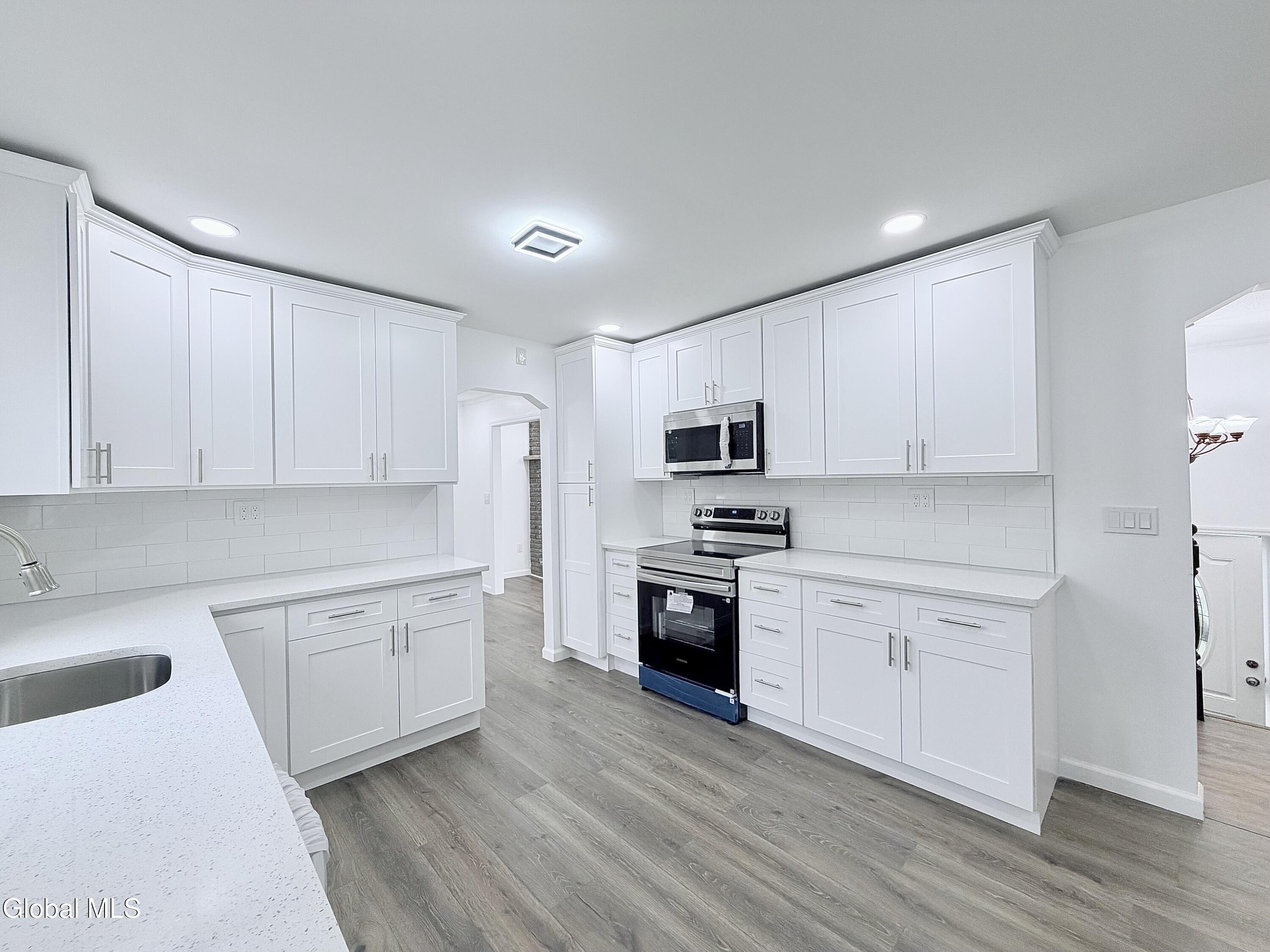 122 Massachusetts Avenue Cohoes NY 12047