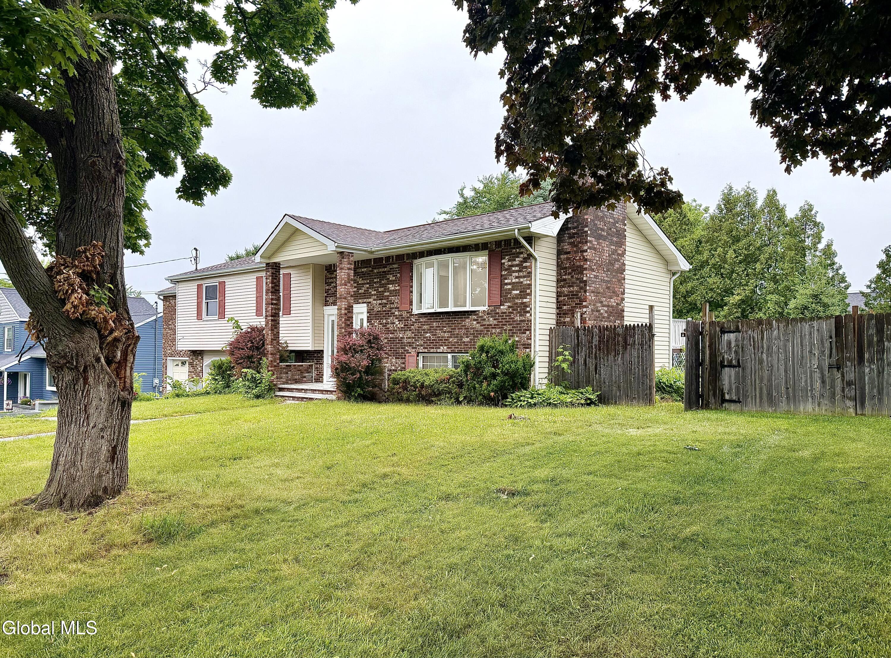 122 Massachusetts Avenue Cohoes NY 12047