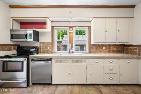 519 Kenwood Avenue Delmar NY 12054