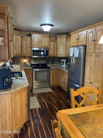 2484 State Highway 30 Mayfield NY 12117