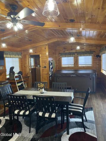2484 State Highway 30 Mayfield NY 12117