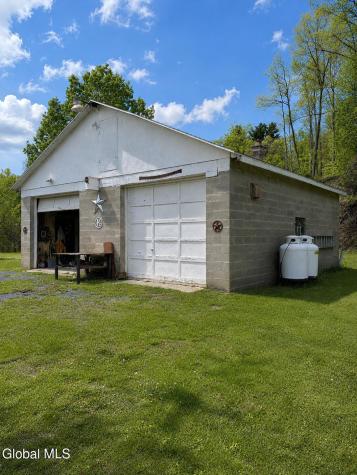 352 Hansen Road Schaghticoke NY 12154