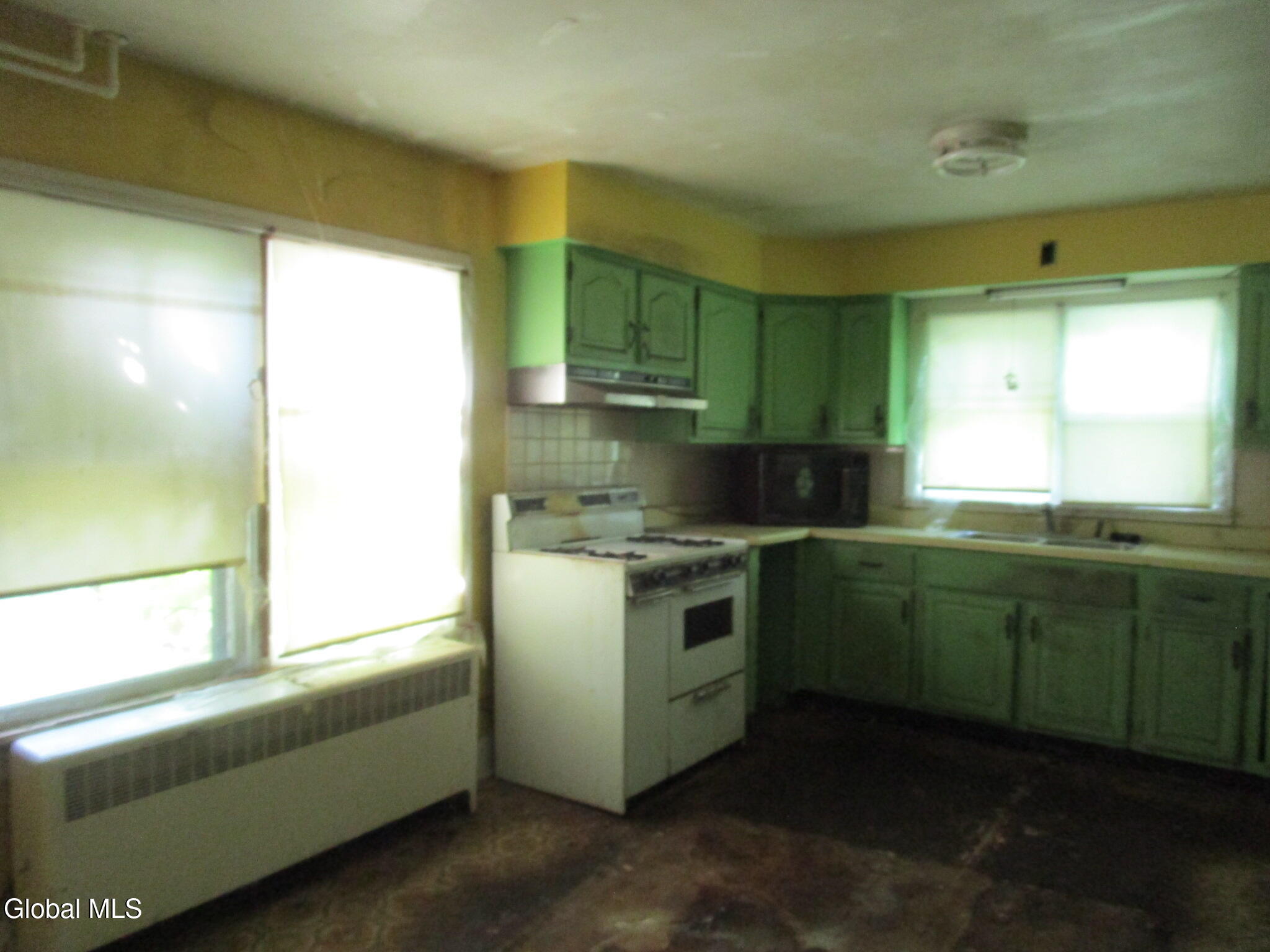 322 Vliet Boulevard Cohoes NY 12047