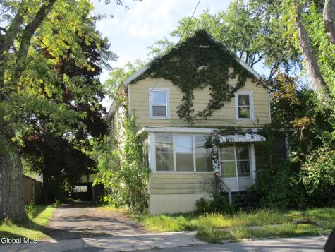 322 Vliet Boulevard Cohoes NY 12047