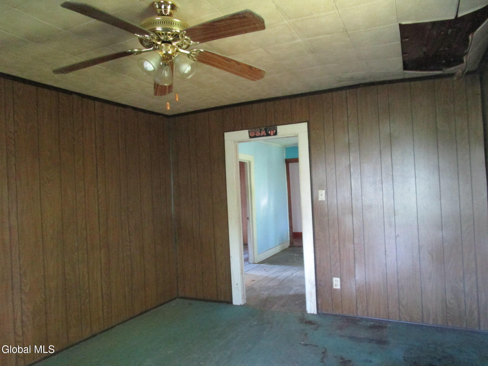 322 Vliet Boulevard Cohoes NY 12047