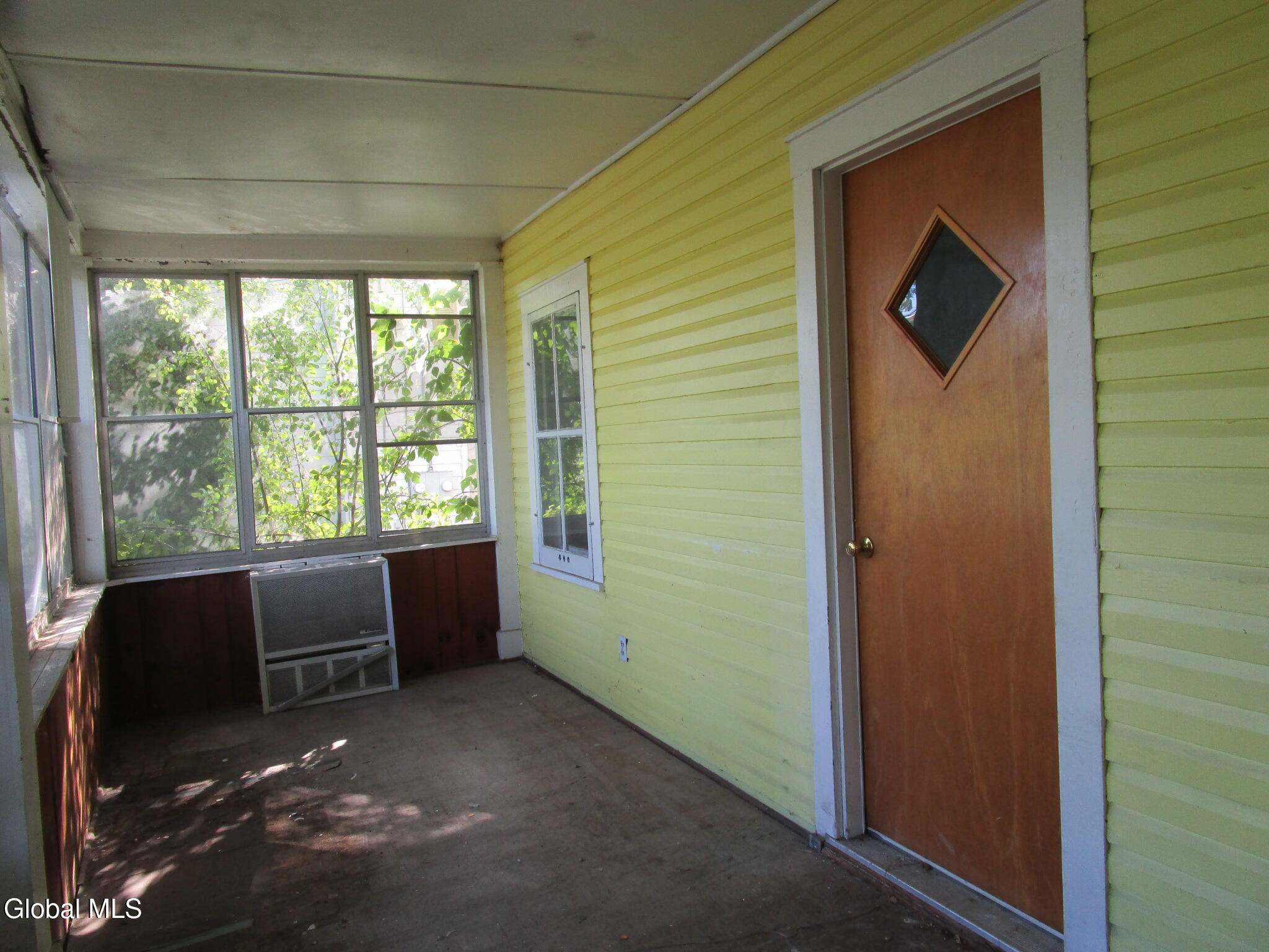 322 Vliet Boulevard Cohoes NY 12047