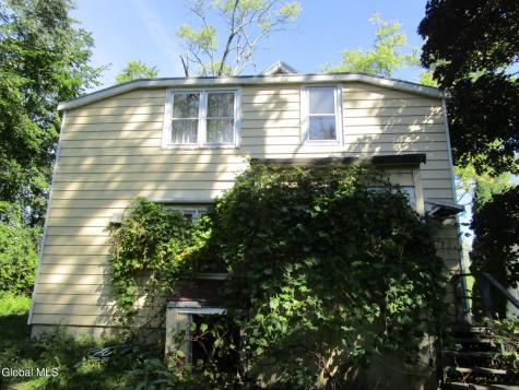 322 Vliet Boulevard Cohoes NY 12047